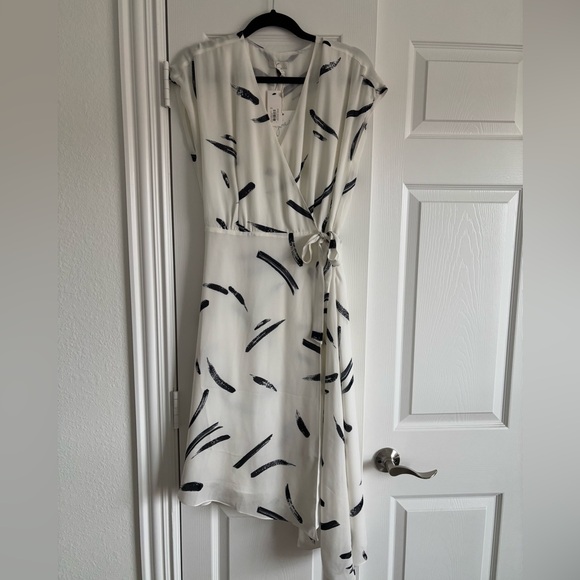 Joie Silk White and Black Women's Dress - Picture 2 of 5